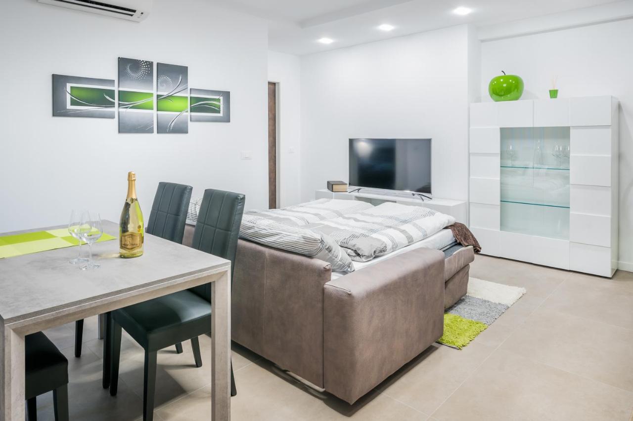 Fior Apartments Schiller ميرانو المظهر الخارجي الصورة